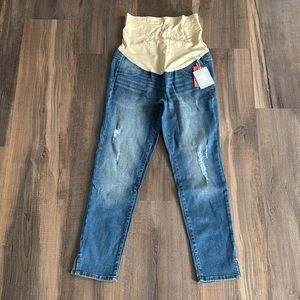 A:Glow maternity denim crop Jeggings